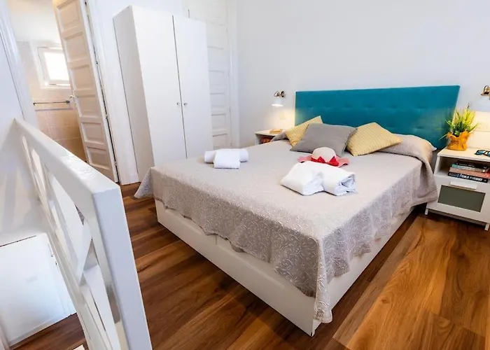 327 Parque Santiago Ii Daire *